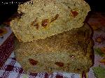 Cuore di pane rustico con pomodori secchi